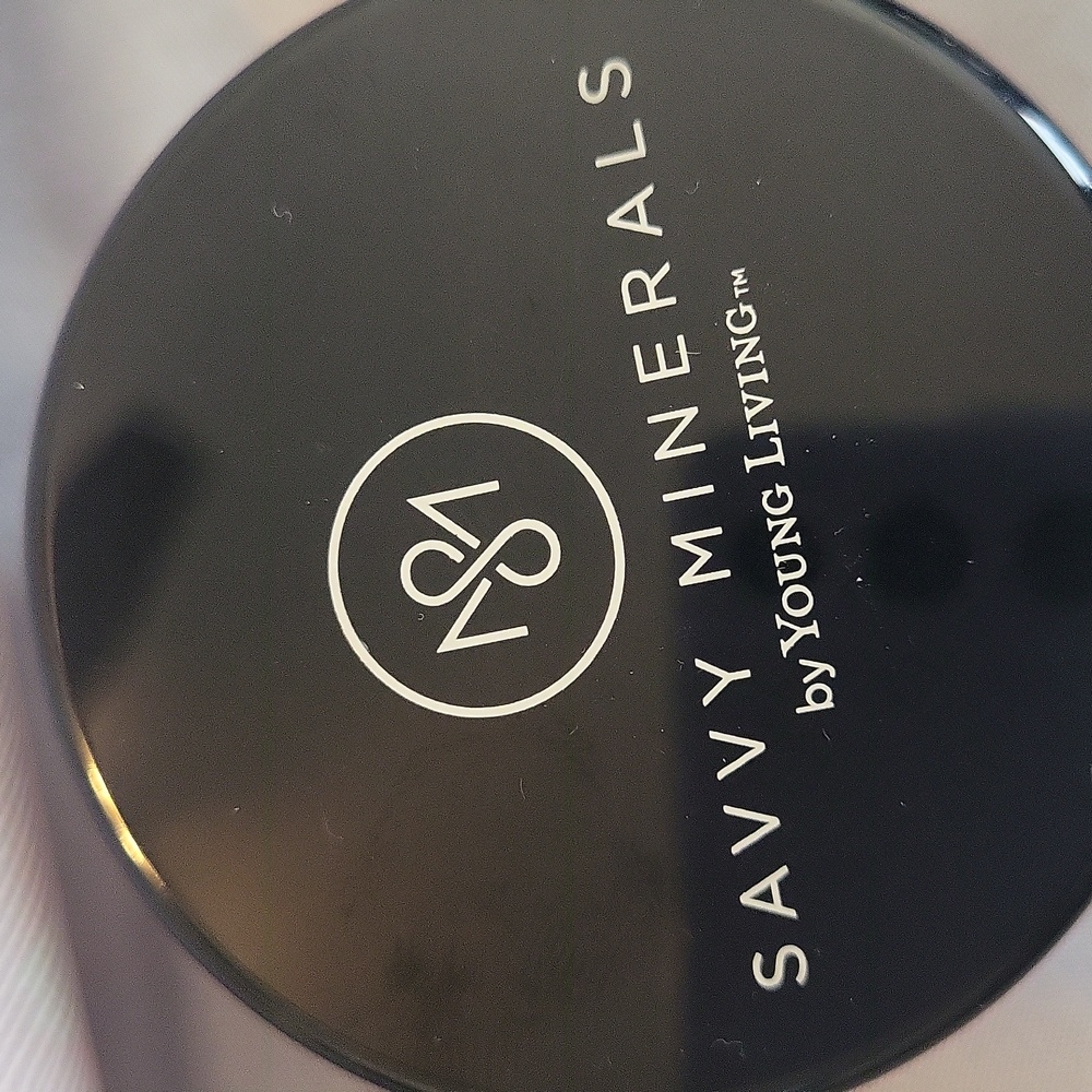 Black Setting Powder - Picture 3 of 4